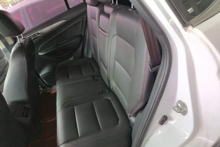 Used CHANGAN CS75 2014 1.8T Automatic Elite Model China IV Standard Left Rear Seat