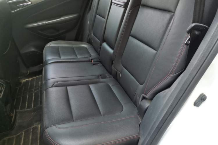Used CHANGAN CS75 2014 1.8T Automatic Elite Model China IV Standard Left Rear Seat