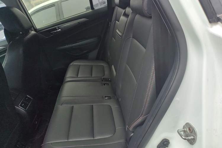 Used CHANGAN CS75 2014 1.8T Automatic Elite Model China IV Standard Left Rear Seat