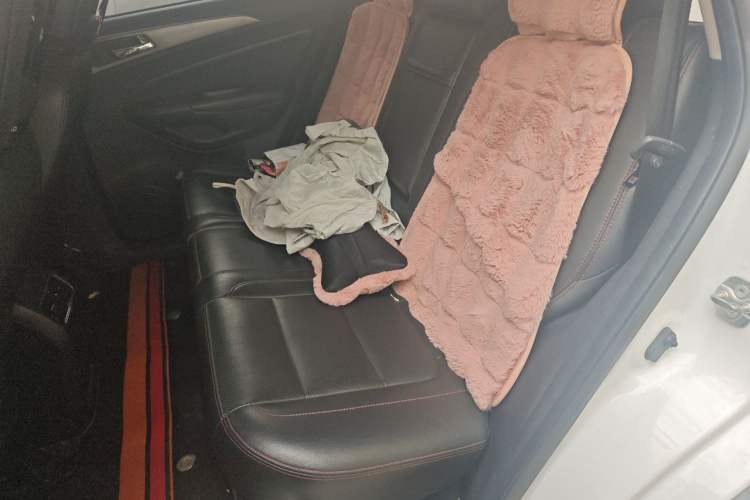 Used CHANGAN CS75 2014 1.8T Automatic Elite Model China IV Standard Left Rear Seat