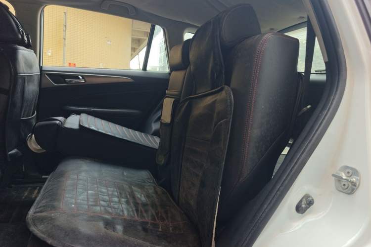 Used CHANGAN CS75 2014 2.0L Manual Luxury Version China IV Standard Left Rear Seat
