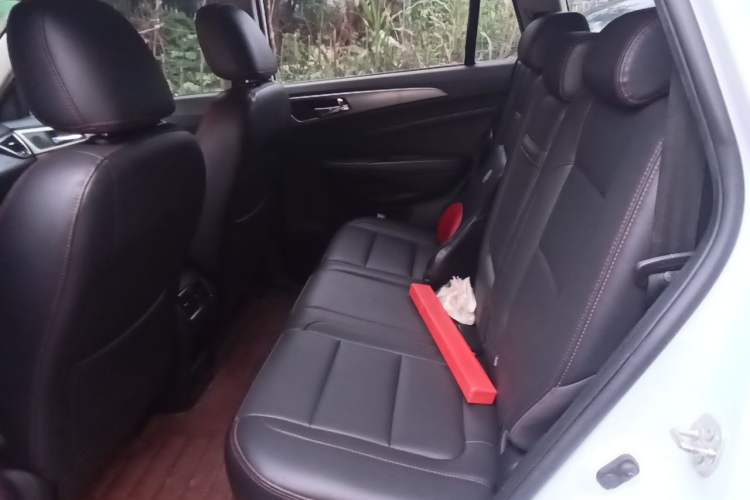 Used CHANGAN CS75 2014 1.8T Automatic Prestige Model China IV Standard Left Rear Seat