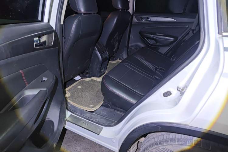 Used CHANGAN CS75 2014 2.0L Manual Luxury Version China V Standard Left Rear Seat