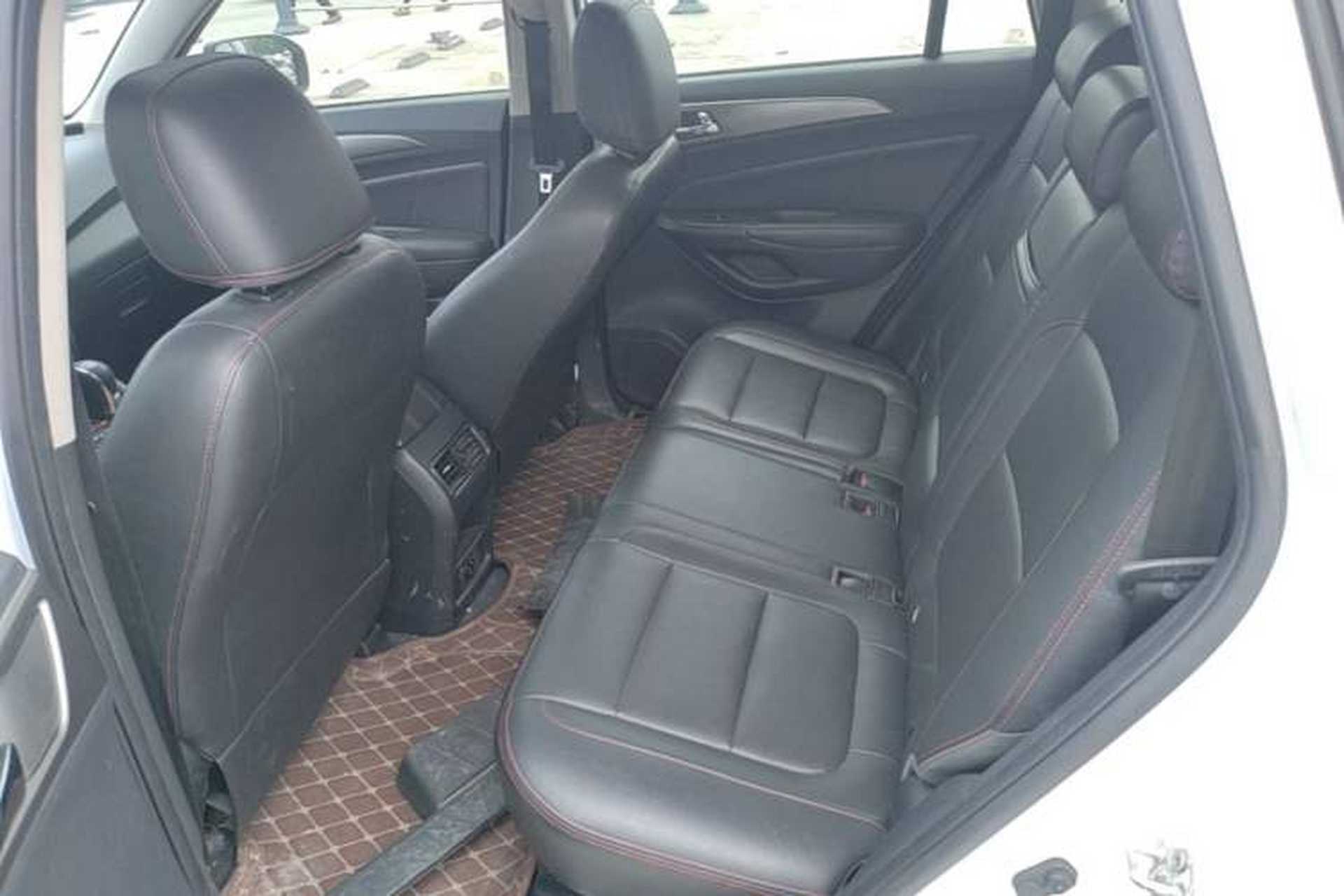 Used CHANGAN CS75 2014 1.8T Automatic Elite Version China V Standard Left Rear Seat