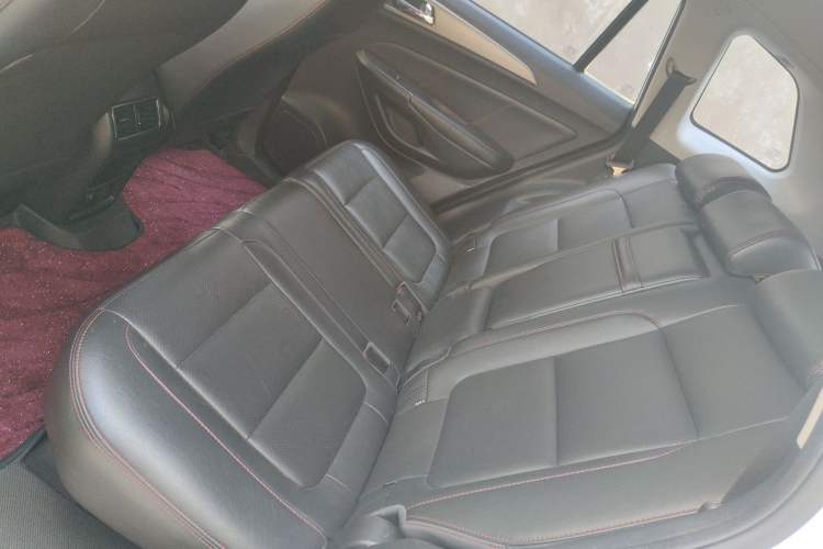 Used CHANGAN CS75 2014 1.8T Automatic Elite Version China V Standard Left Rear Seat