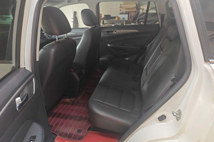 Used CHANGAN CS75 2014 2.0L Manual Luxury Version China IV Standard Left Rear Seat
