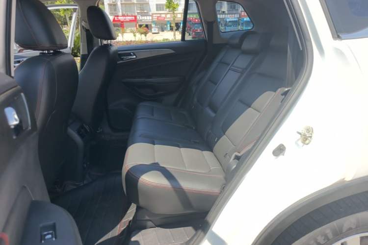 Used CHANGAN CS75 2014 1.8T Automatic Elite Model China IV Standard Left Rear Seat