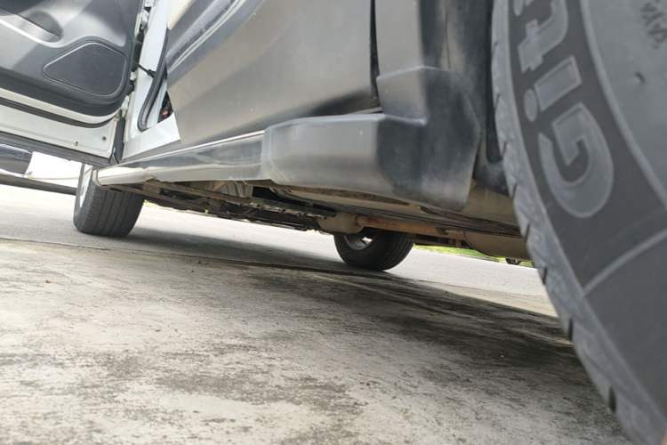 Used CHANGAN CS75 2014 2.0L Manual Luxury Version China IV Standard Left Side Sill