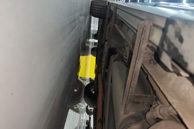 Used CHANGAN CS75 2014 1.8T Automatic Elite Model China IV Standard Left Side Sill