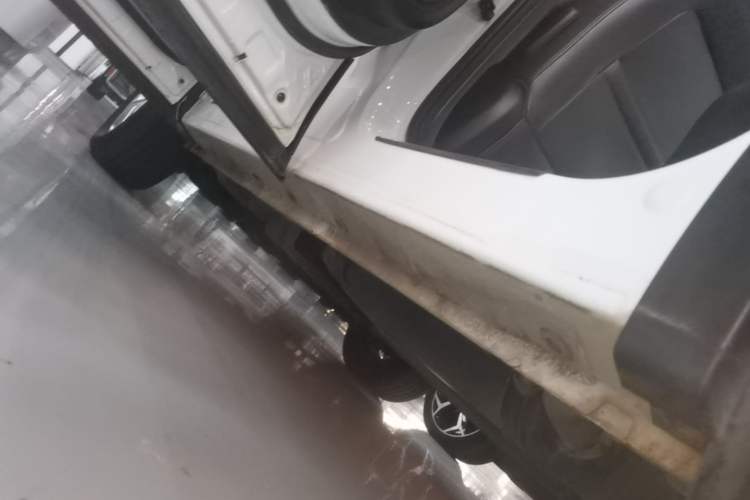 Used CHANGAN CS75 2014 1.8T Automatic Prestige Model China IV Standard Left Side Sill
