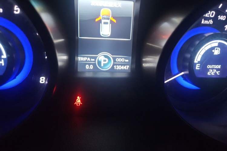 Used CHANGAN CS75 2014 1.8T Automatic Prestige Model China IV Standard Odometer Close Up