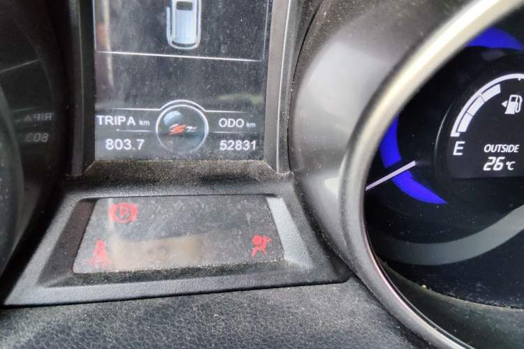 Used CHANGAN CS75 2014 2.0L Manual Luxury Version China IV Standard Odometer Close Up