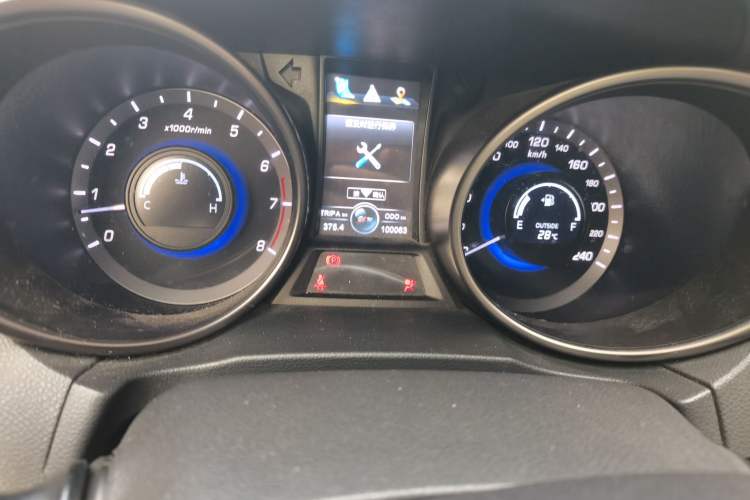 Used CHANGAN CS75 2014 2.0L Manual Luxury Version China IV Standard Odometer Close Up