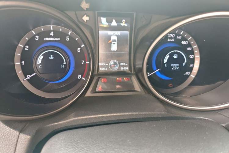 Used CHANGAN CS75 2014 2.0L Manual Luxury Version China IV Standard Odometer Close Up