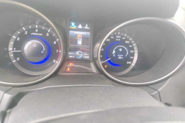 Used CHANGAN CS75 2014 2.0L Manual Luxury Version China V Standard Odometer Close Up