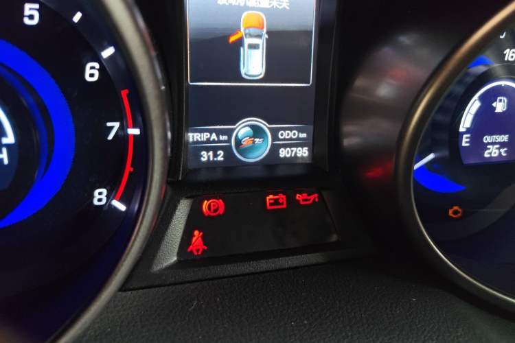Used CHANGAN CS75 2014 2.0L Manual Luxury Version China IV Standard Odometer Close Up