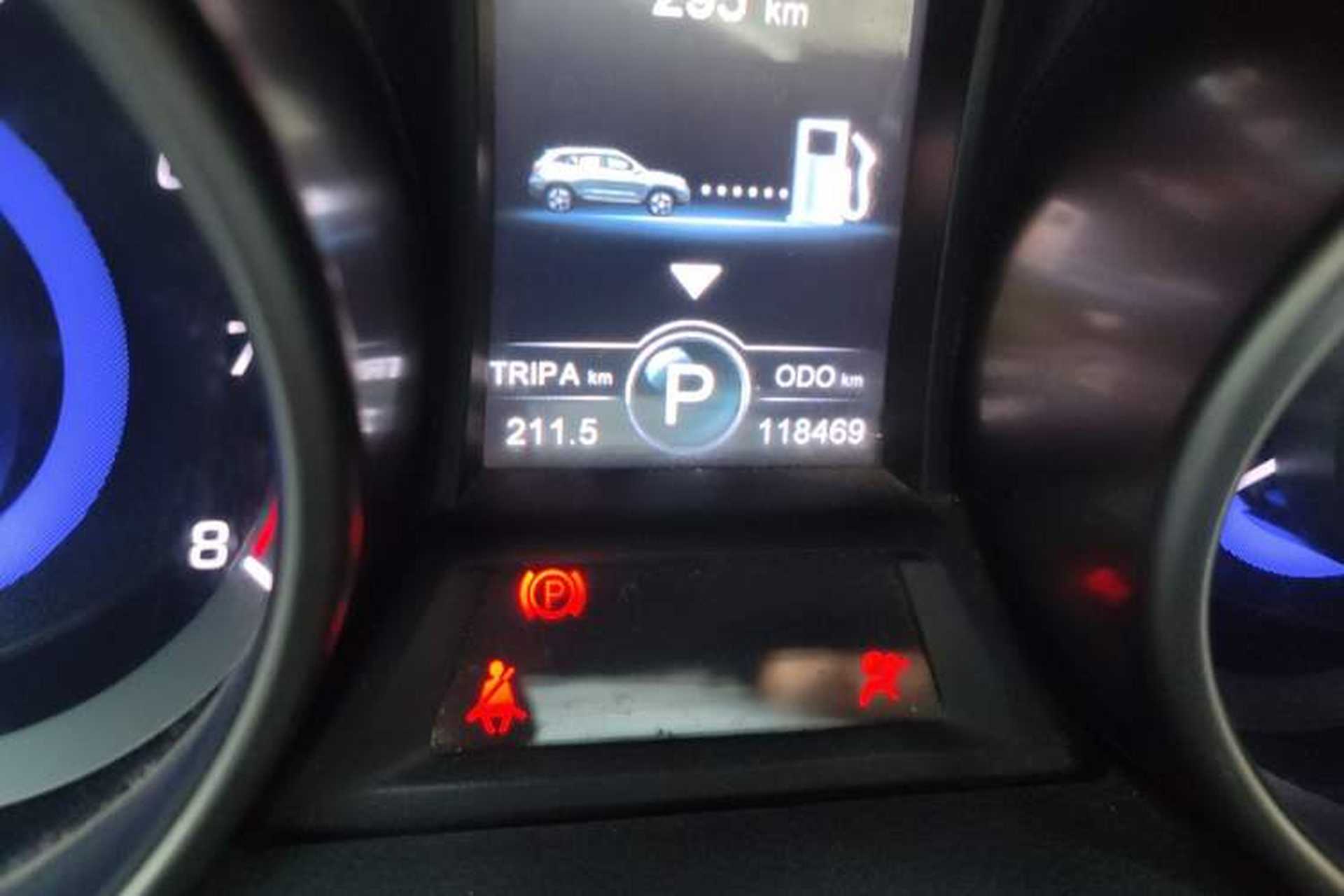Used CHANGAN CS75 2014 1.8T Automatic Elite Version China V Standard Odometer Close Up