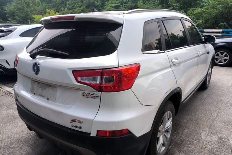 Used CHANGAN CS75 2014 2.0L Manual Luxury Version China IV Standard Rear Right 45 Deg