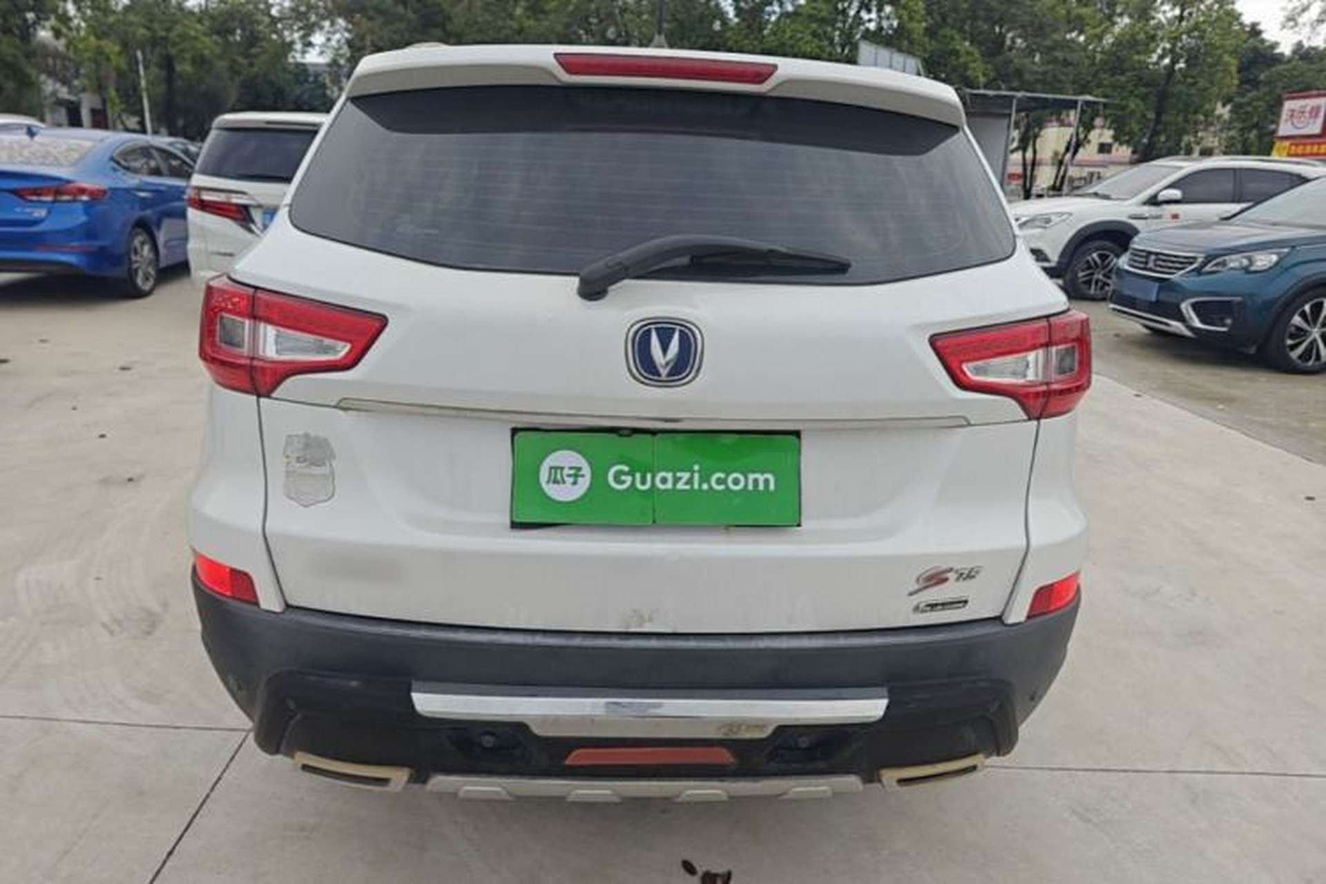 Used CHANGAN CS75 2014 2.0L Manual Luxury Version China V Standard Rear