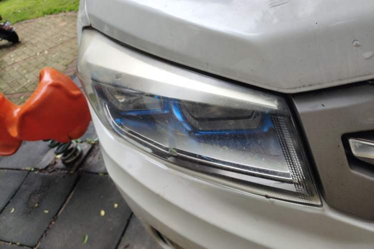 Used CHANGAN CS75 2014 1.8T Automatic Elite Version China V Standard Right Front Headlight