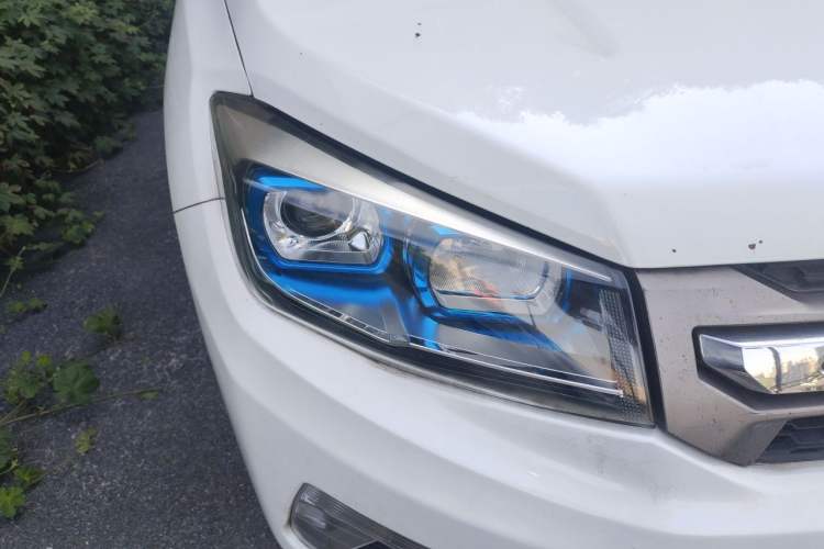 Used CHANGAN CS75 2014 2.0L Manual Leading Model China V Standard Right Front Headlight