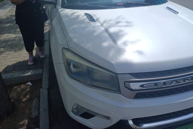 Used CHANGAN CS75 2014 1.8T Automatic Elite Model China IV Standard Right Front Headlight