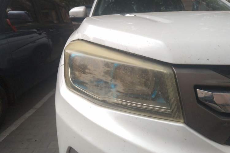 Used CHANGAN CS75 2014 1.8T Automatic Elite Model China IV Standard Right Front Headlight