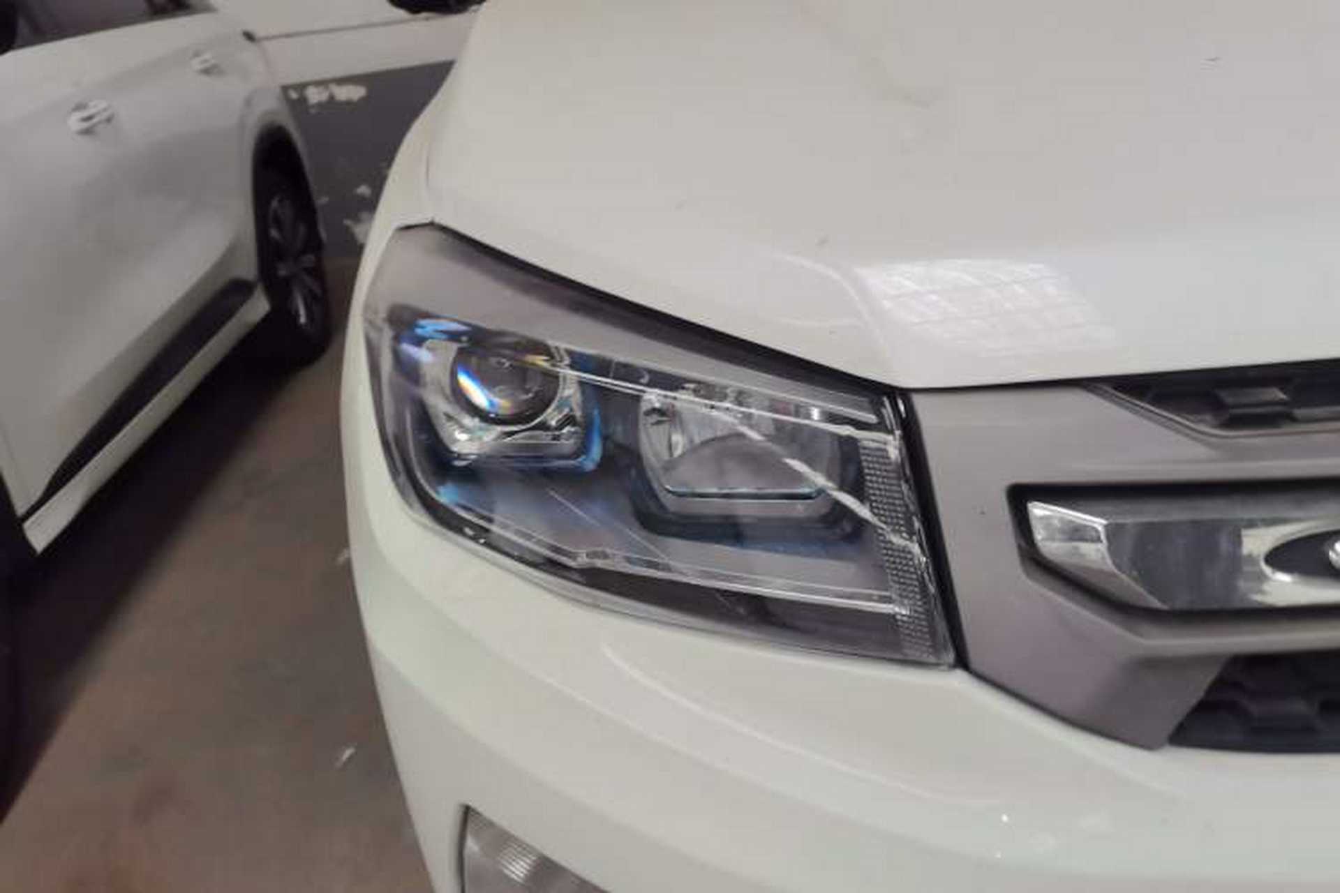 Used CHANGAN CS75 2014 1.8T Automatic Elite Version China V Standard Right Front Headlight