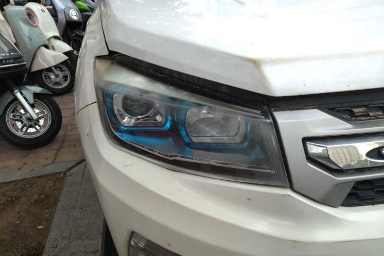 Used CHANGAN CS75 2014 2.0L Manual Leading Model China V Standard Right Front Headlight