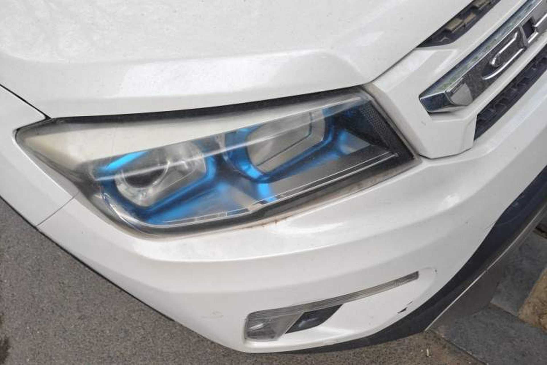 Used CHANGAN CS75 2014 1.8T Automatic Elite Model China IV Standard Right Front Headlight