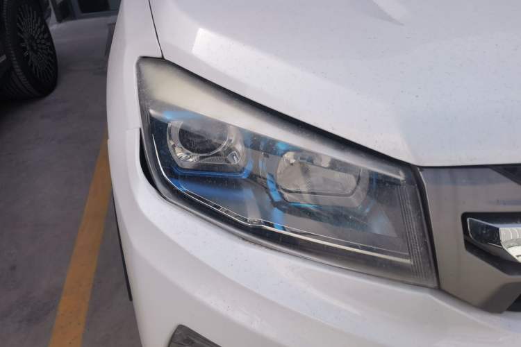 Used CHANGAN CS75 2014 2.0L Manual Comfort Version China V Standard Right Front Headlight