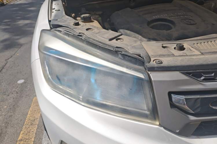 Used CHANGAN CS75 2014 2.0L Manual Luxury Version China IV Standard Right Front Headlight
