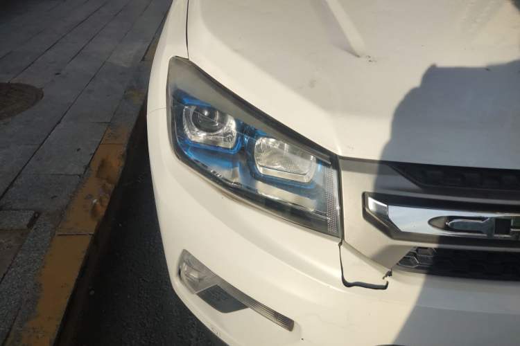 Used CHANGAN CS75 2014 1.8T Automatic Elite Model China IV Standard Right Front Headlight