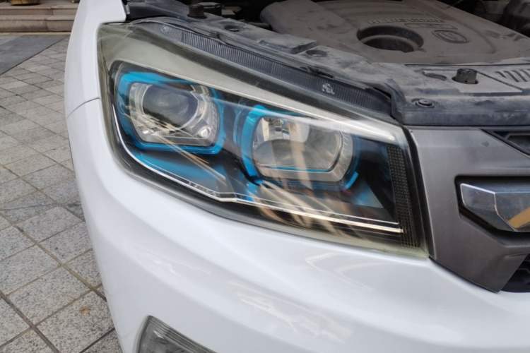 Used CHANGAN CS75 2014 1.8T Automatic Elite Model China IV Standard Right Front Headlight