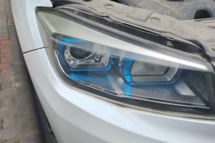 Used CHANGAN CS75 2014 2.0L Manual Leading Model China V Standard Right Front Headlight