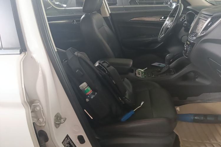 Used CHANGAN CS75 2014 1.8T Automatic Prestige Model China IV Standard Right Front Seat