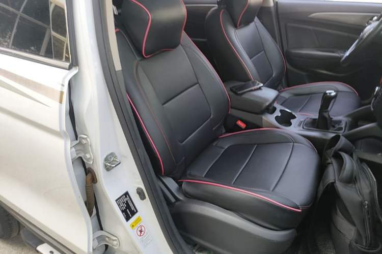 Used CHANGAN CS75 2014 2.0L Manual Luxury Version China IV Standard Right Front Seat
