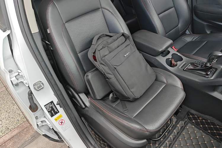 Used CHANGAN CS75 2014 1.8T Automatic Elite Model China IV Standard Right Front Seat