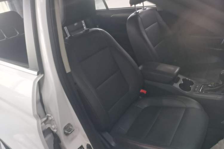 Used CHANGAN CS75 2014 1.8T Automatic Prestige Model China IV Standard Right Front Seat