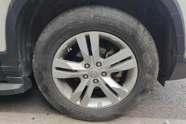 Used CHANGAN CS75 2014 2.0L Manual Luxury Version China IV Standard Right Front Wheel Hub