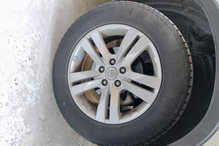 Used CHANGAN CS75 2014 1.8T Automatic Elite Version China V Standard Right Front Wheel Hub