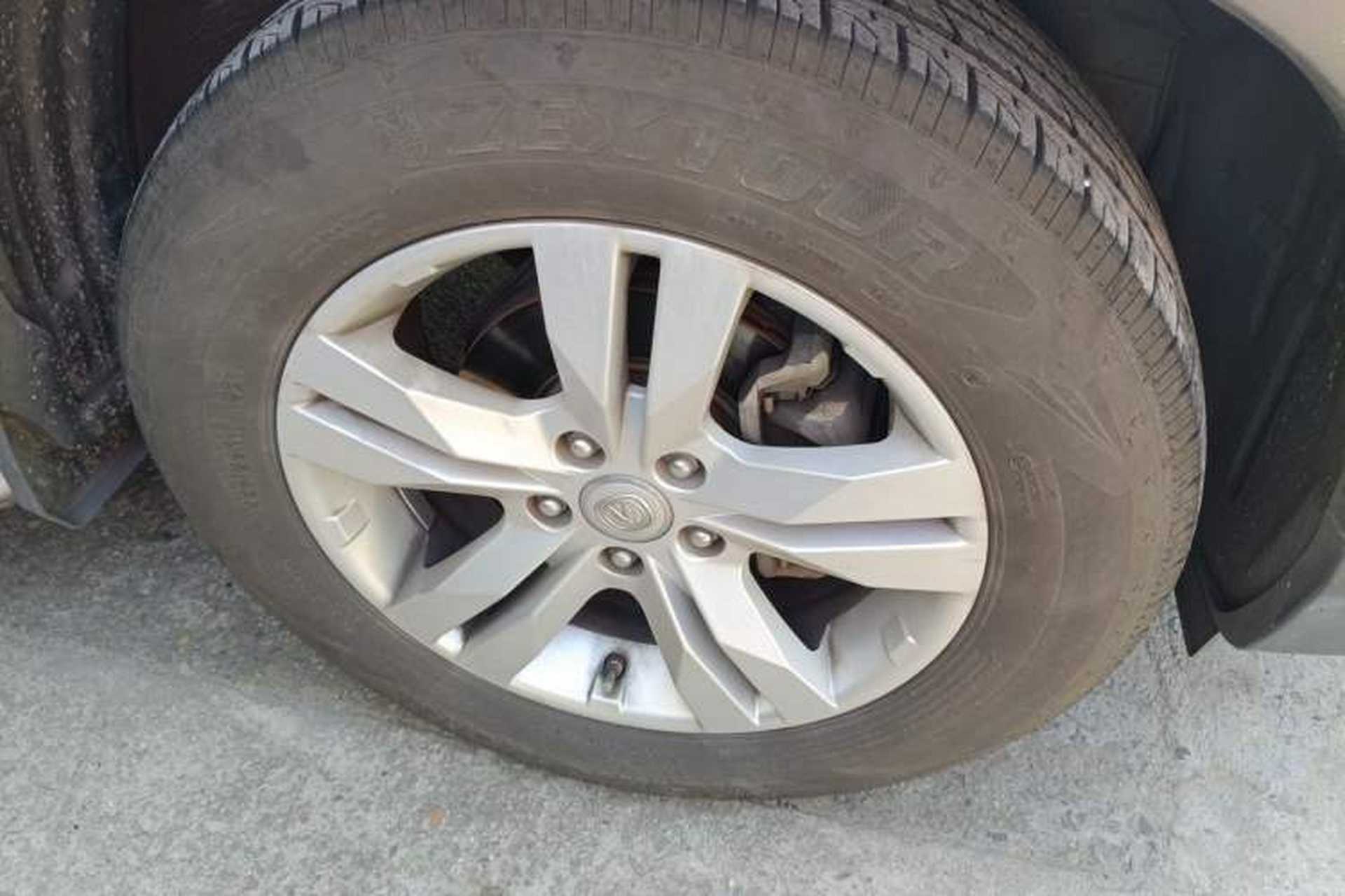 Used CHANGAN CS75 2014 2.0L Manual Luxury Version China IV Standard Right Front Wheel Hub