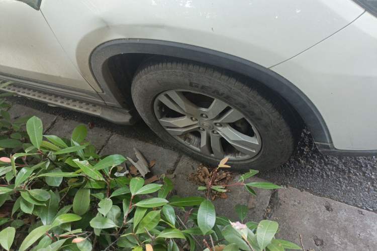 Used CHANGAN CS75 2014 1.8T Automatic Elite Model China IV Standard Right Front Wheel Hub