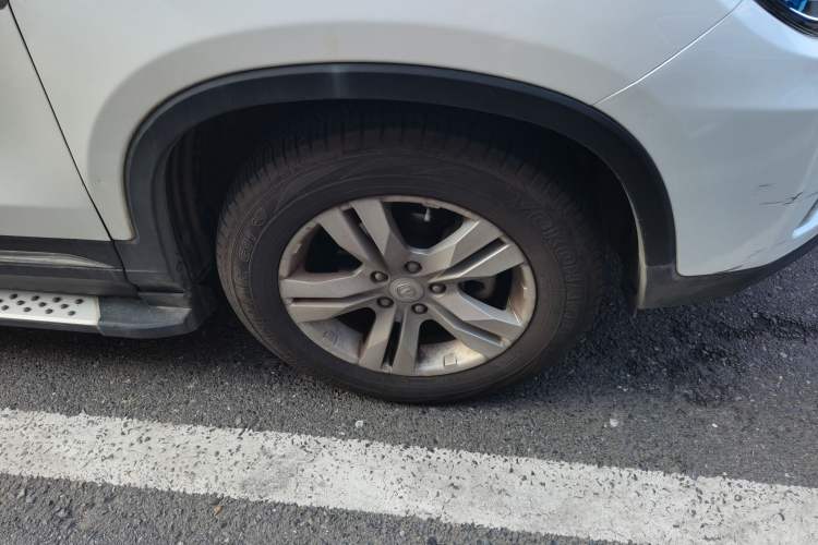 Used CHANGAN CS75 2014 2.0L Manual Luxury Version China IV Standard Right Front Wheel Hub