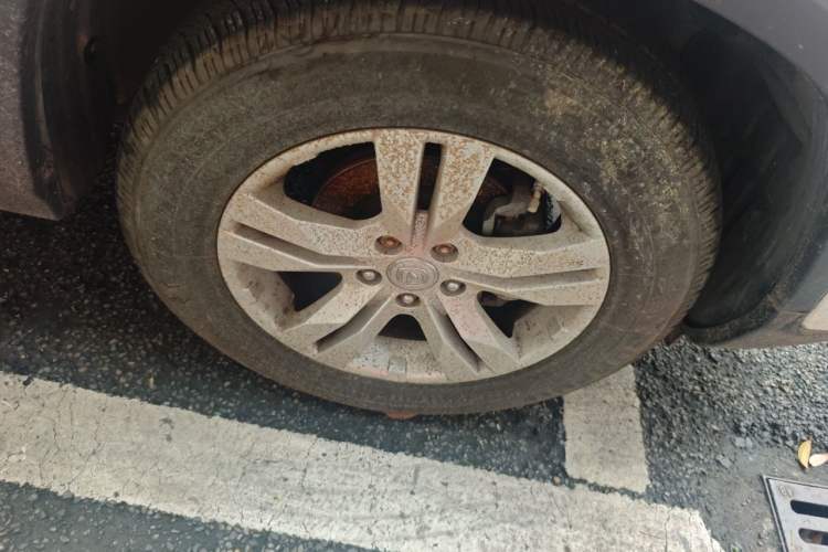 Used CHANGAN CS75 2014 1.8T Automatic Elite Model China IV Standard Right Front Wheel Hub
