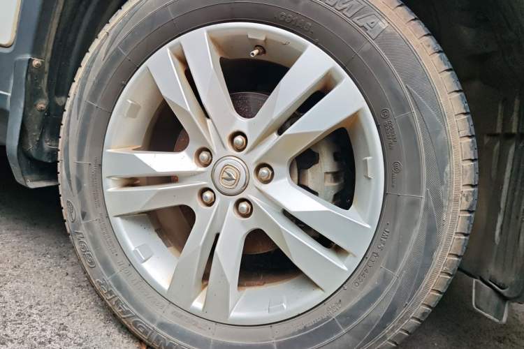 Used CHANGAN CS75 2014 2.0L Manual Luxury Version China V Standard Right Front Wheel Hub