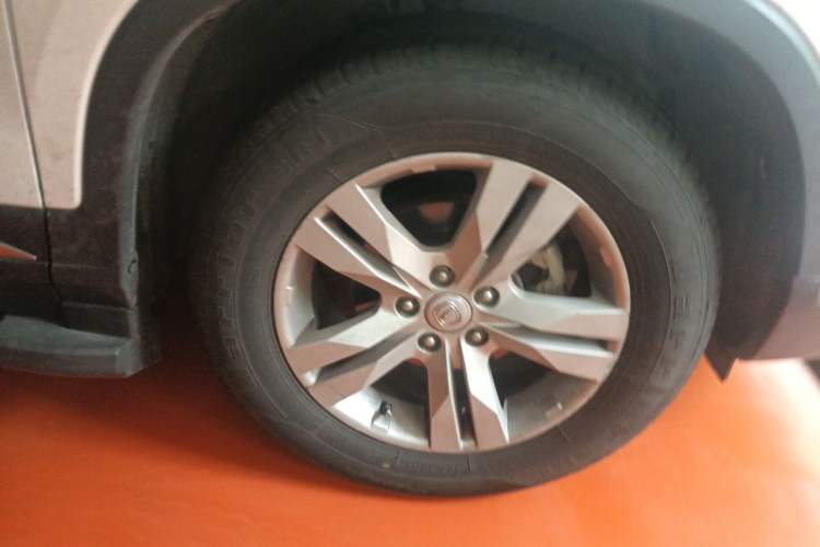 Used CHANGAN CS75 2014 1.8T Automatic Elite Model China IV Standard Right Front Wheel Hub