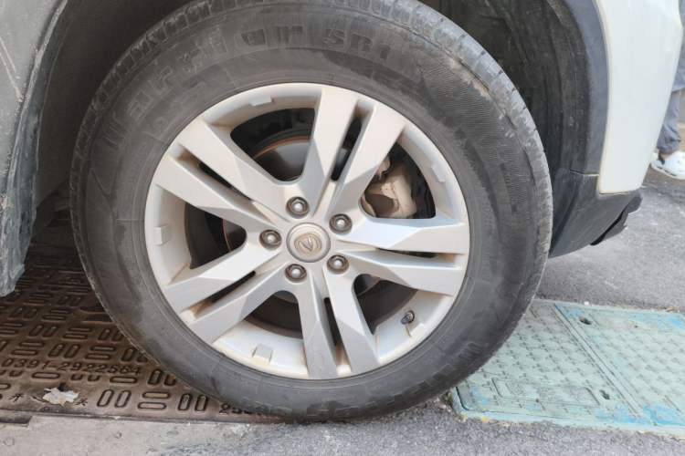 Used CHANGAN CS75 2014 1.8T Automatic Elite Model China IV Standard Right Front Wheel Hub
