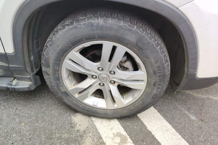 Used CHANGAN CS75 2014 1.8T Automatic Prestige Model China IV Standard Right Front Wheel Hub