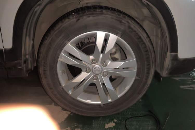 Used CHANGAN CS75 2014 1.8T Automatic Prestige Model China V Standard Right Front Wheel Hub
